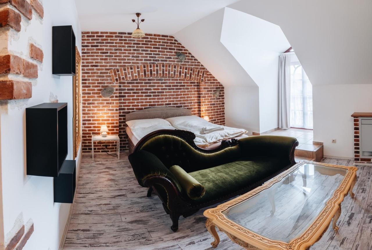 Kastely Grof Zichy Hotel Enyicke Kültér fotó