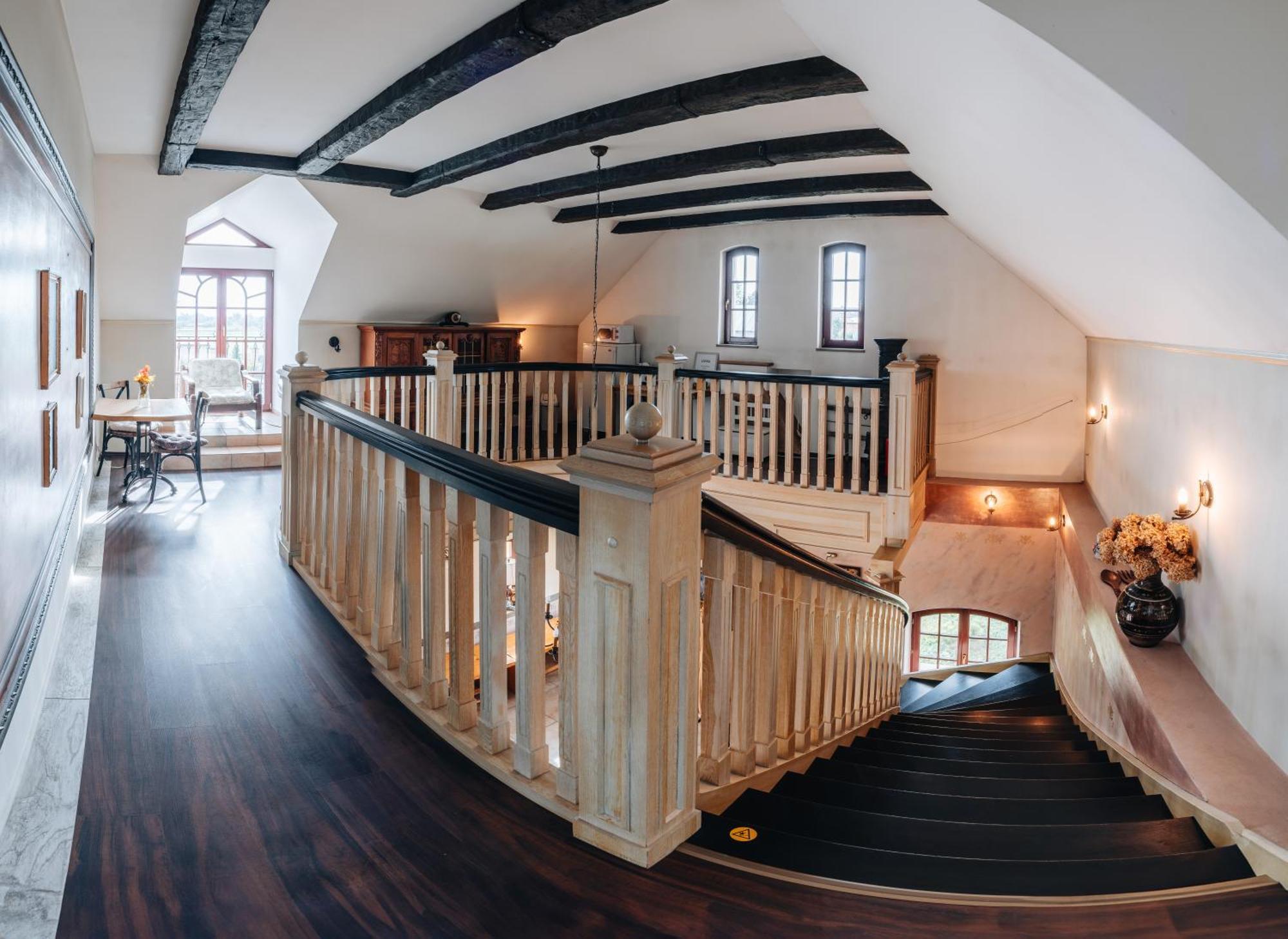 Kastely Grof Zichy Hotel Enyicke Kültér fotó