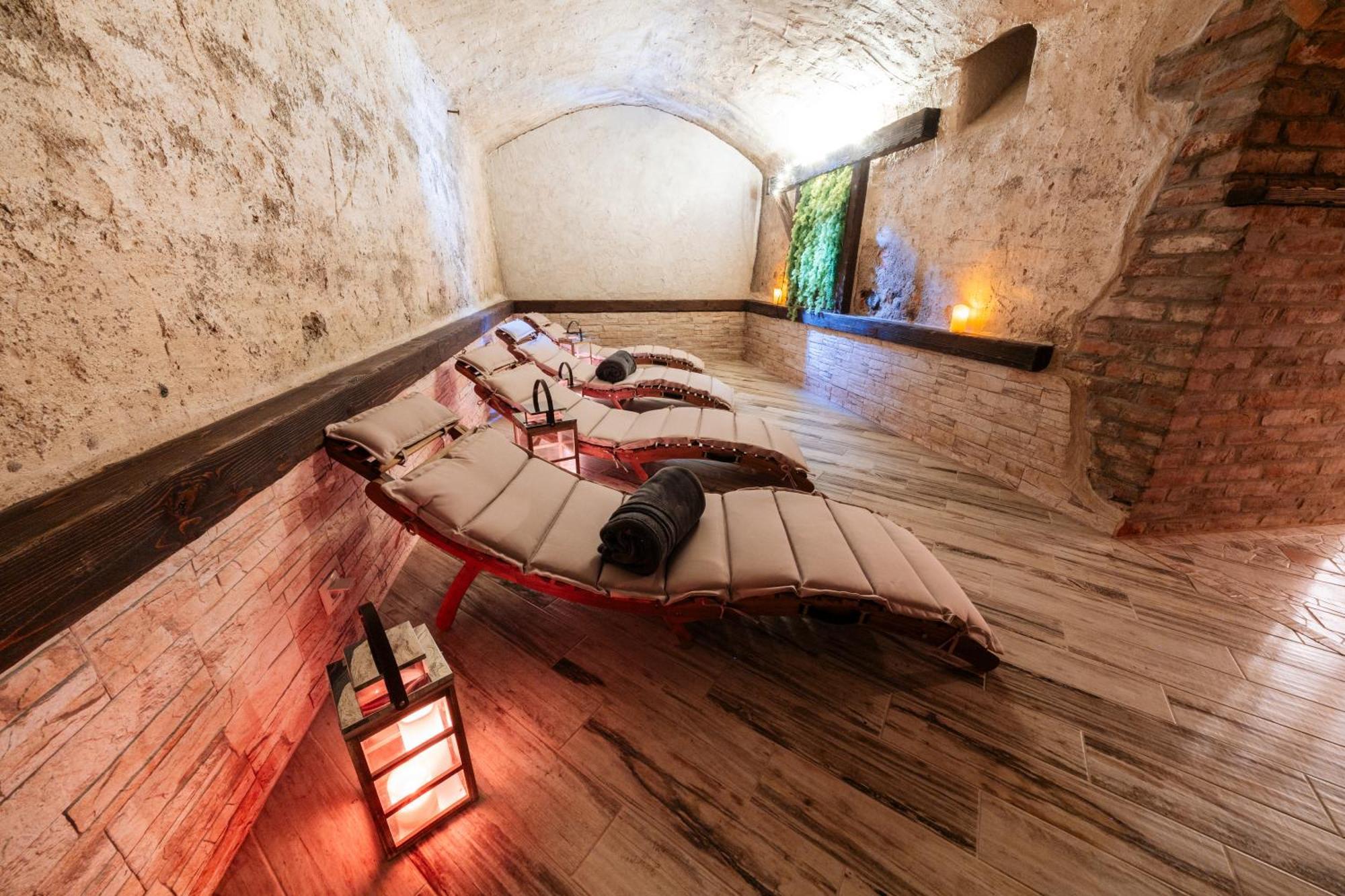 Kastely Grof Zichy Hotel Enyicke Kültér fotó